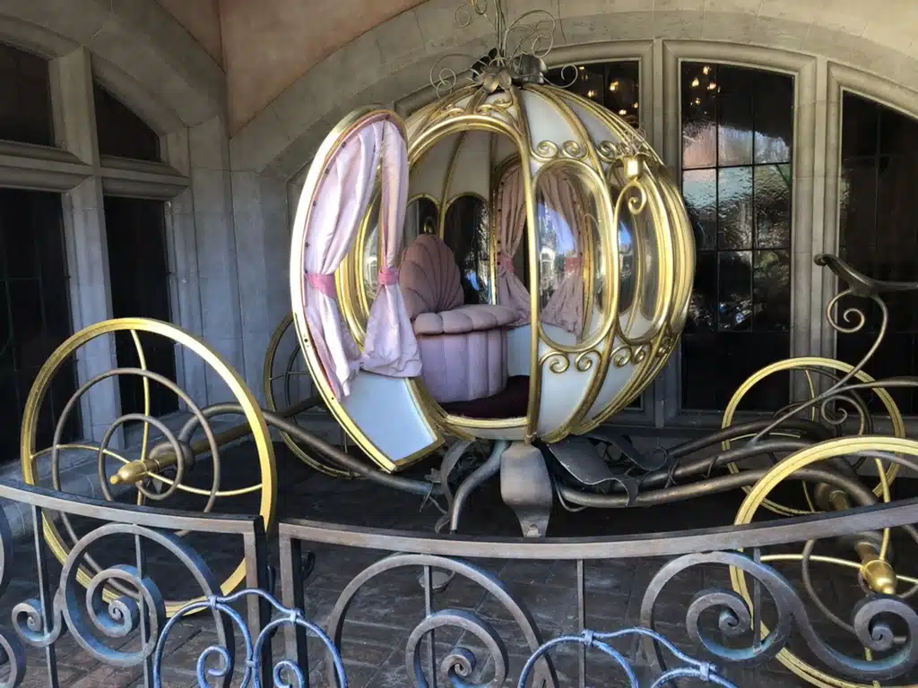 Cinderella's carriage at Auberge de Cendrillon