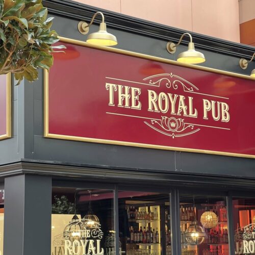 The Royal Pub - ©Disney